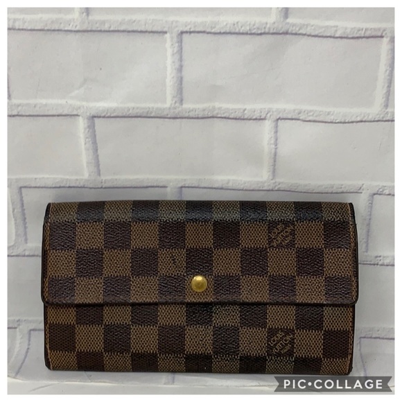 Authentic Louis Vuitton Monogram Wallet